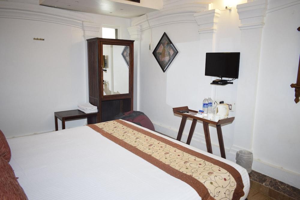 Le Chateau Pondicherry Exterior photo