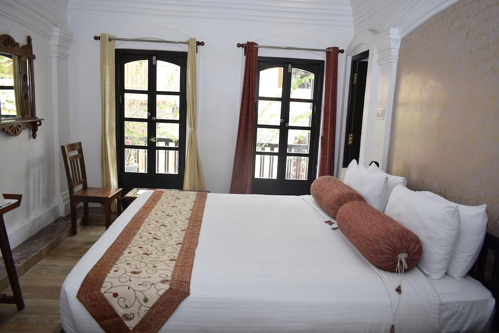 Le Chateau Pondicherry Exterior photo